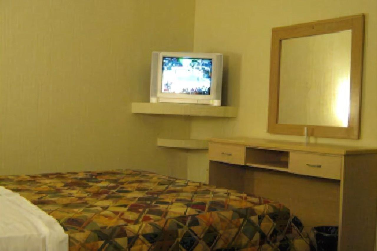 Hotel Castilla Y Leon Гвадалахара Екстер'єр фото