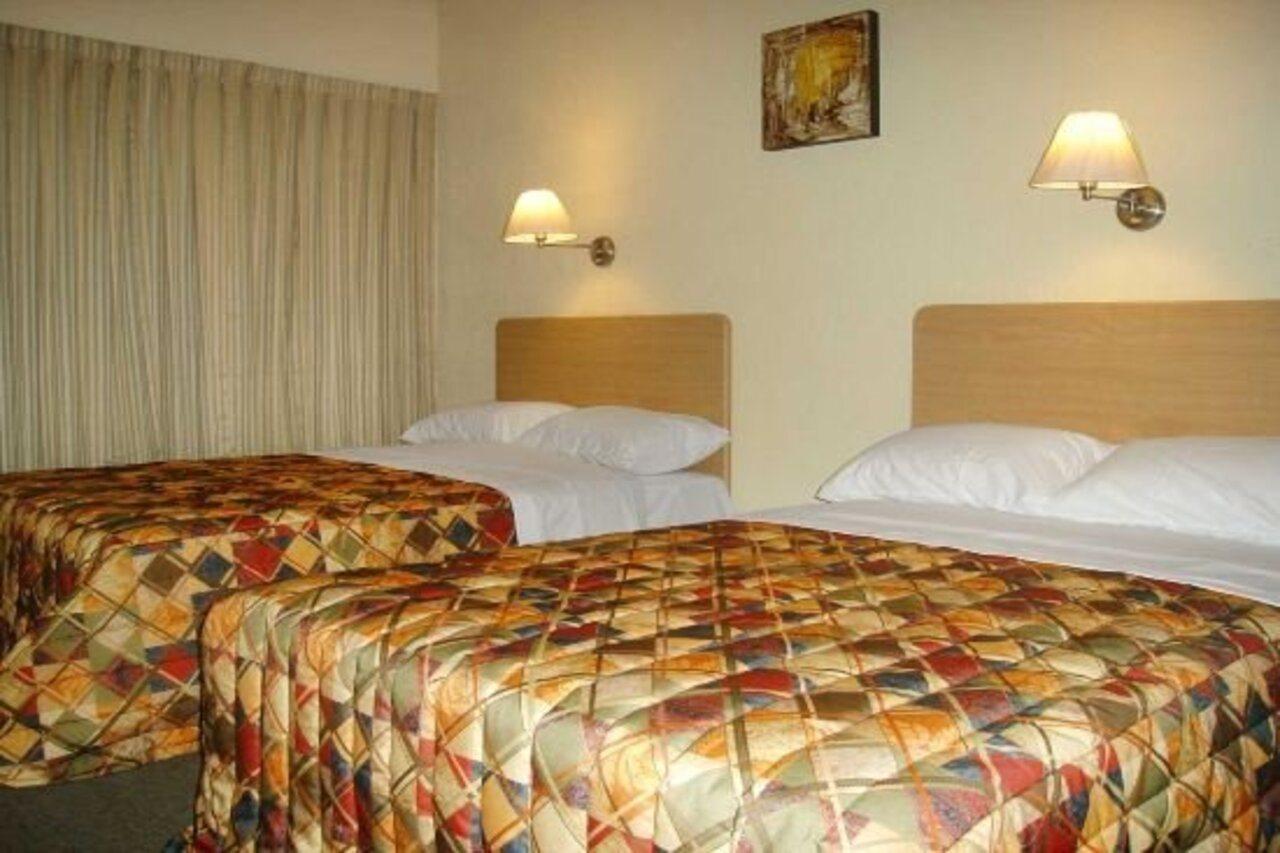 Hotel Castilla Y Leon Гвадалахара Екстер'єр фото